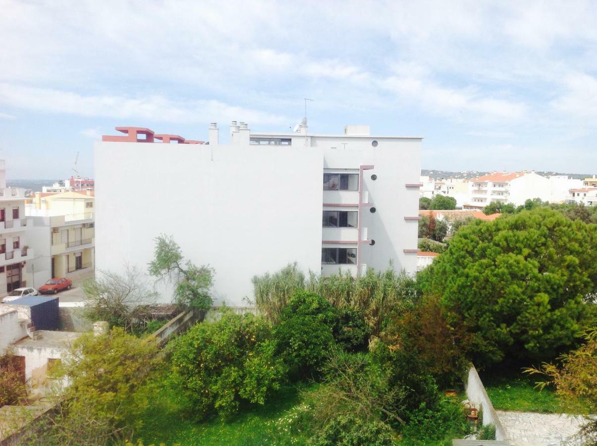 Pensao Algarve Bed & Breakfast Sao Bras de Alportel Exterior photo